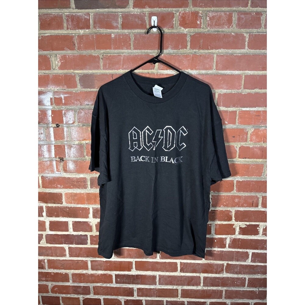 Vintage 2004 Y2K ACDC Back In Black Graphic Shirt Black Music Band Adult XXL